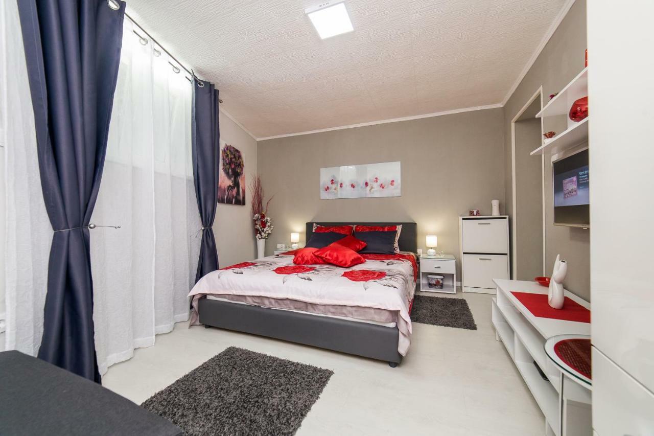 Apartment Romanov Belgrado Buitenkant foto