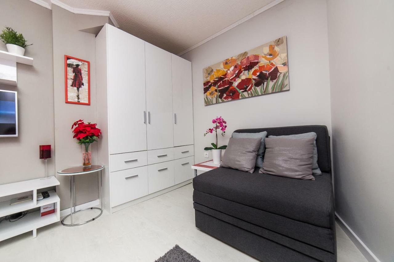 Apartment Romanov Belgrado Buitenkant foto